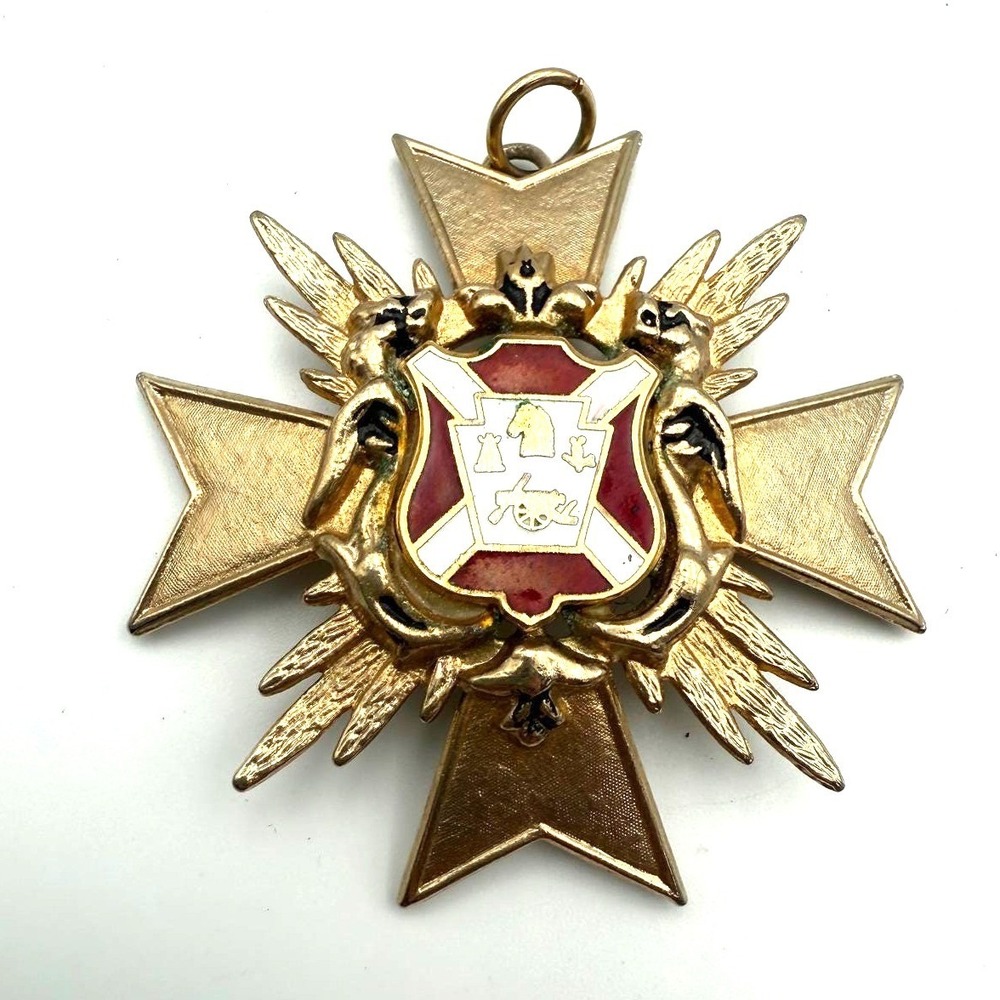 Vintage Coro Maltese Cross Pendant Gold Tone Heraldic Enamel‎ Shield Lions